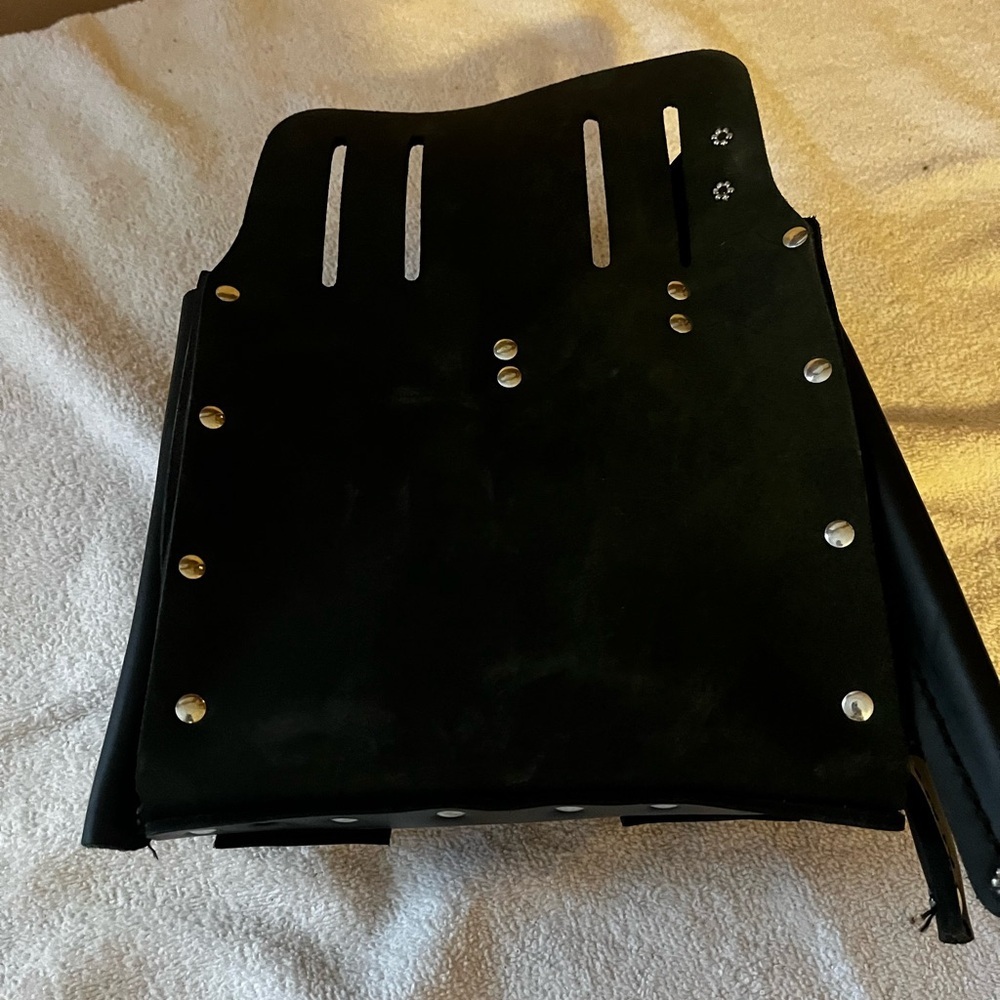 Klein Black Leather Tool Pouch - Picture 7 of 9